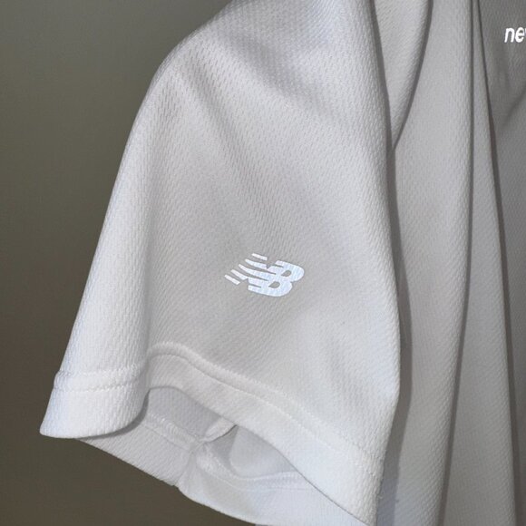 New Balance Lightweight Running Shirt Mens XS White Reflective Athletic Training - Picture 4 of 11